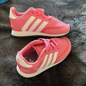 Adidas Kids Sneakers in Pink and White